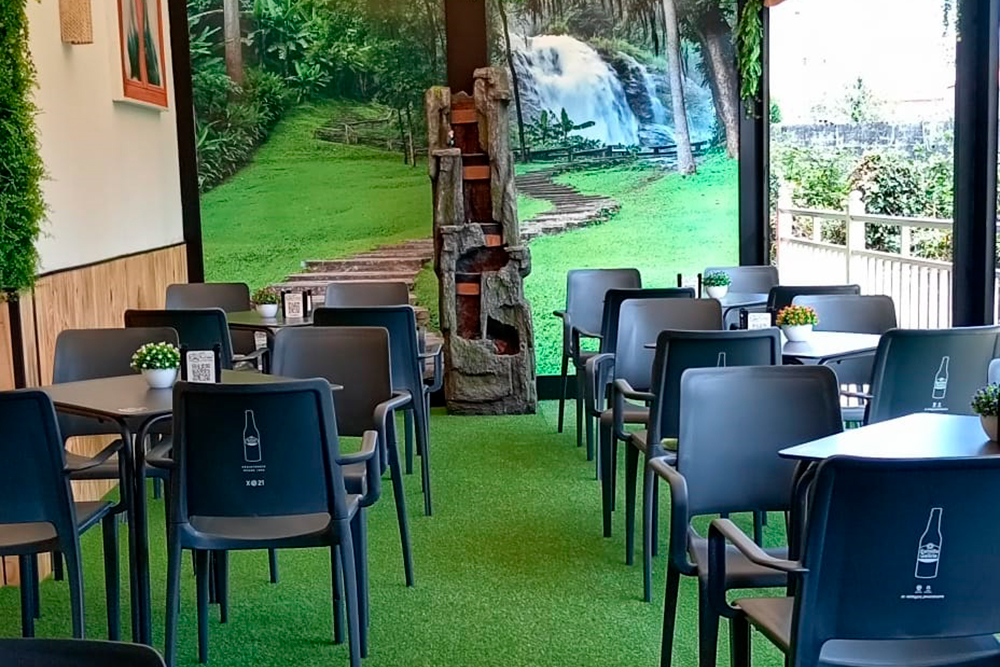 Terraza exterior cafetería Ritual