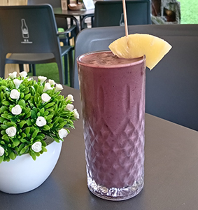 Batido natural Banana Morada cafetería Ritual Narón