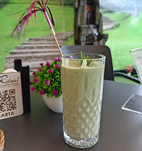 Batido natural Green Power cafetería Ritual Narón